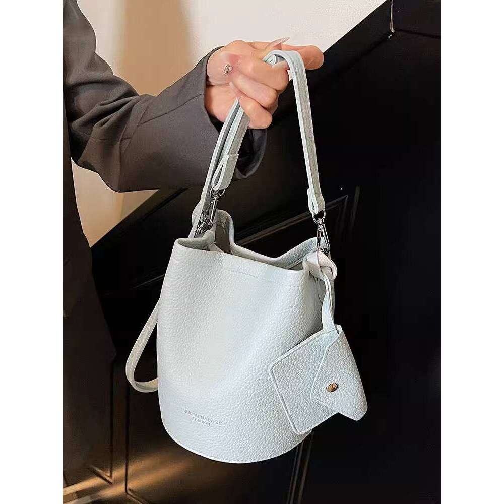 Niche Design Simple Casual Commuter Handbag for Women 2025 NEW free shipping Spring New Fashion Versatile Crossbody Bucket Bag