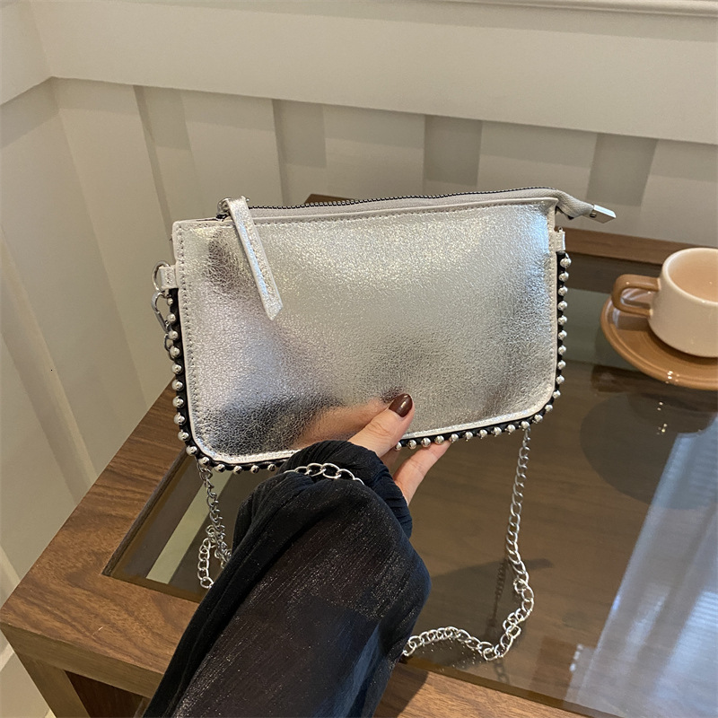 Luxury Brand Designer Bag This Year's Trendy Small Bags For Women 2024 New Summer Fashion Envelope Shoulder Bag Vintage Versatile Chain Crossbody
