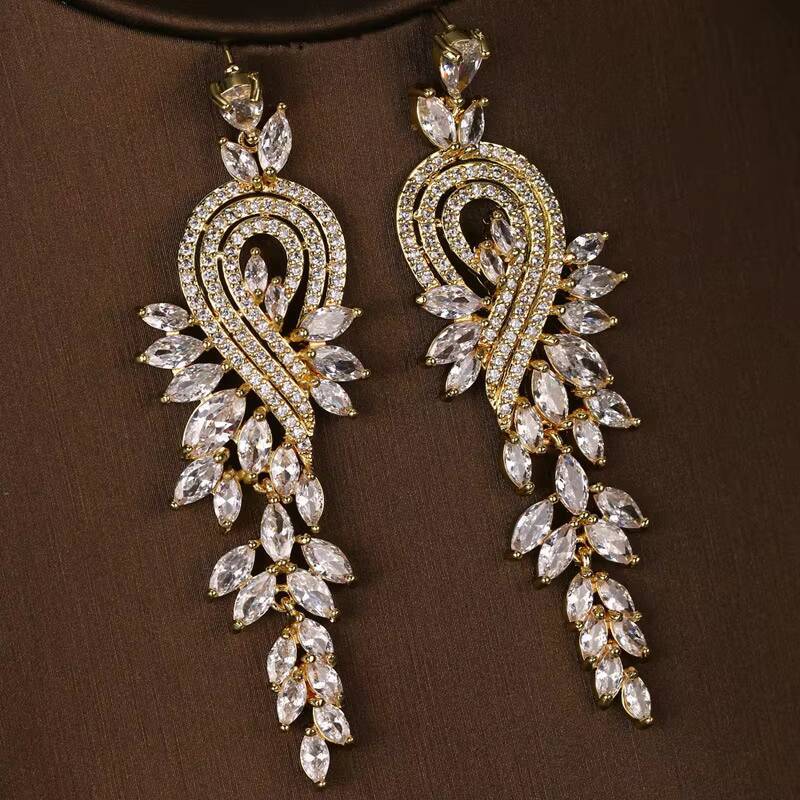 Minimum Order Quantity 2pcs Jewelry for Women Bride Wedding Zircon Party New Trend Gold-plated Fashion Earrings