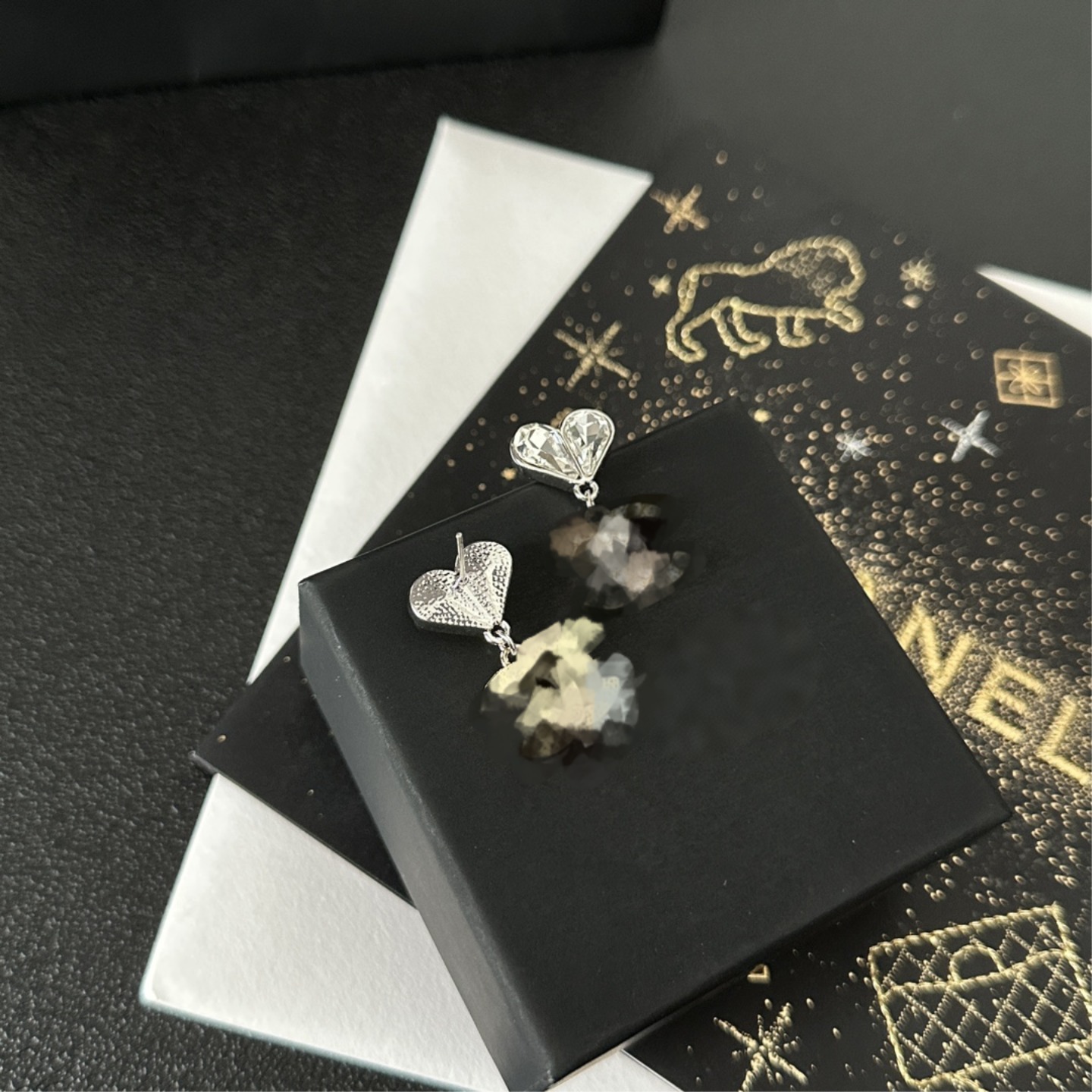 Heart - Shaped Rhinestone Double C Earrings, Sweet Light Luxury High - End Earrings