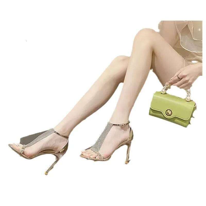 Sexy T-shape Detail Fine Versatile 2024 Summer New Release Socialite Style Ball Gown High Heel Sandals