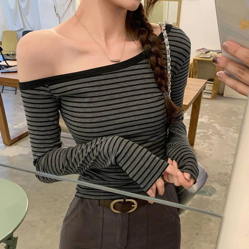 2025 Summer New Women's Tank Top Spring/Summer New Retro Striped Women's trend T-shirt Long Sleeve One Shoulder Casual Korean Bottom Pants T