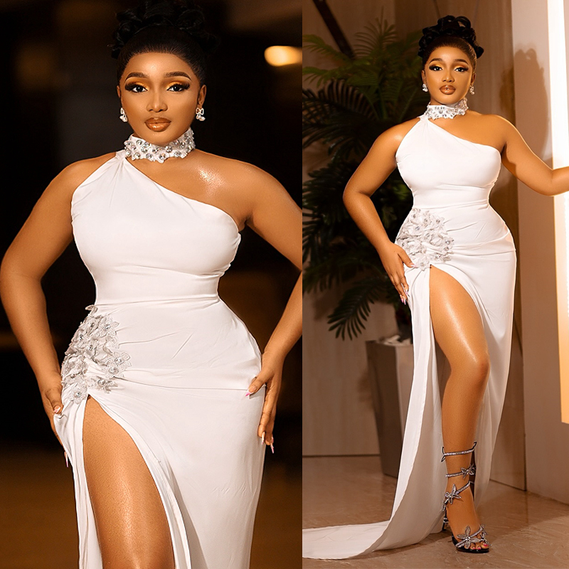 2025 Mermaid Ivory Prom Dresses For Black Women Aso Ebi Halter Silk Like Satin Side Split Beaded Crystals Birthday Dress Second Reception Gown AM2635