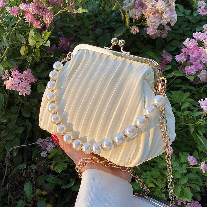 2060 High-End Pearl for Women Spring Summer 2025 NEW free shipping New Fashion Chain Versatile Crossbody Shell Bag