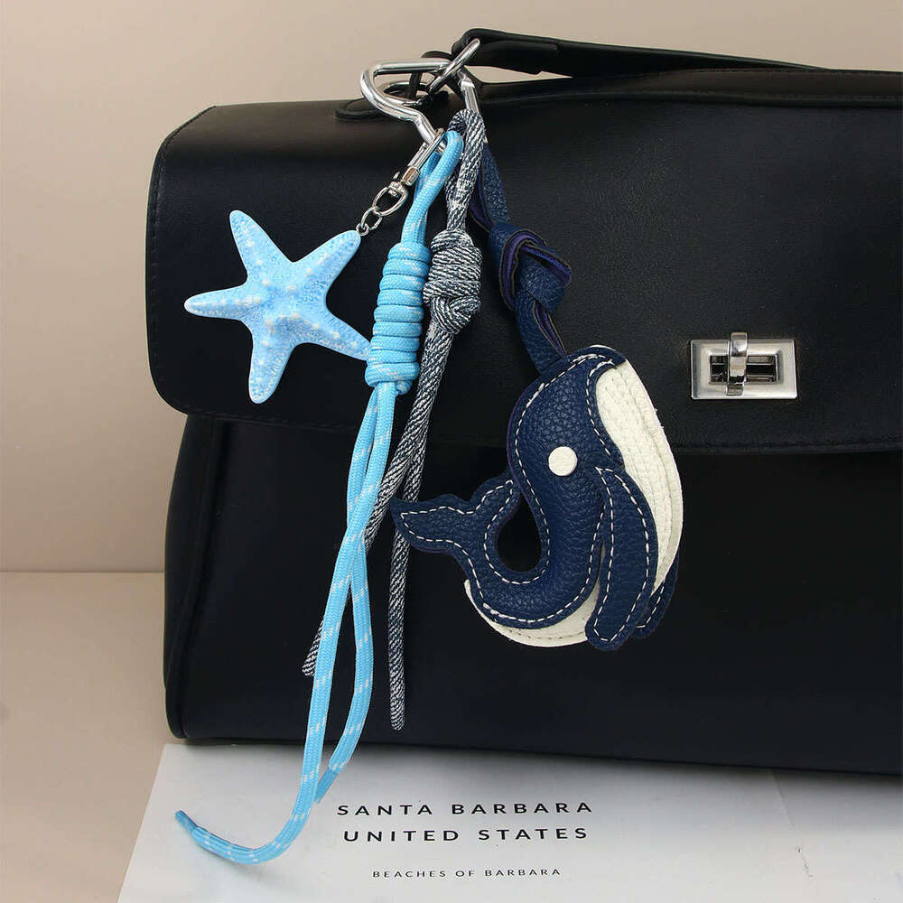 Bag Charms Internet Celebrity Luxury Leather Cartoon Cute Little Whale Keychain Niche Bag Pendant