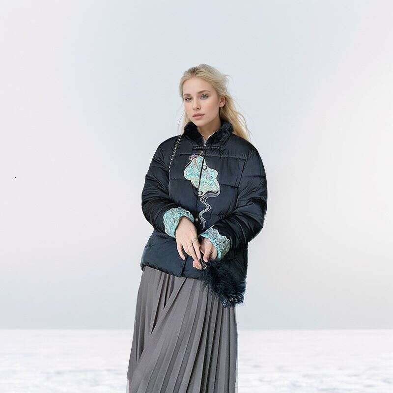 2025 Down And Women's Winter Embroidery New Temperament Chinese Short Style Warm Cotton Jacket