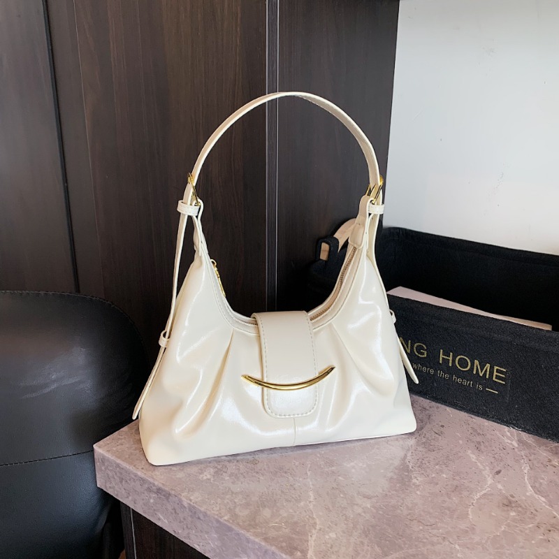 Chic Minimalist Unisex Shoulder Bag Durable & Stylish Everyday Accessory