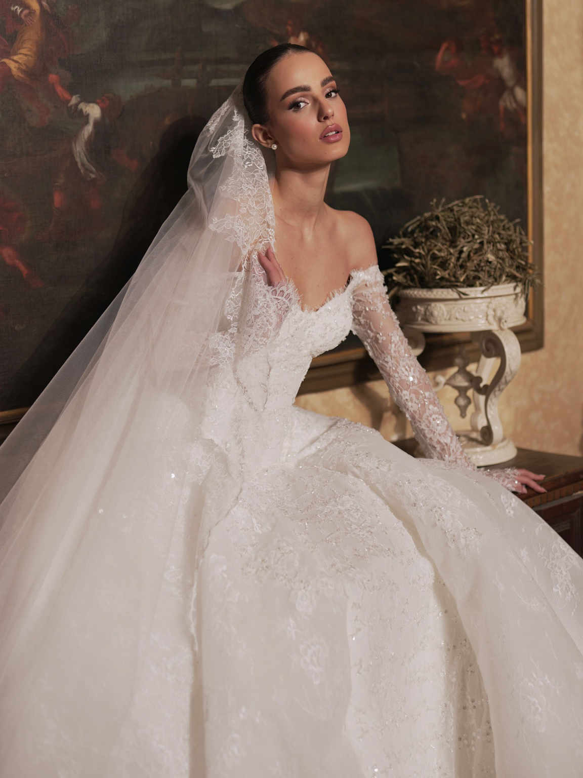 Classic A Line Women Wedding Dress Off Shoulder Long Sleeves Bridal Gowns Lace Sequins Sweep Train Dress Customized vestidos de novia