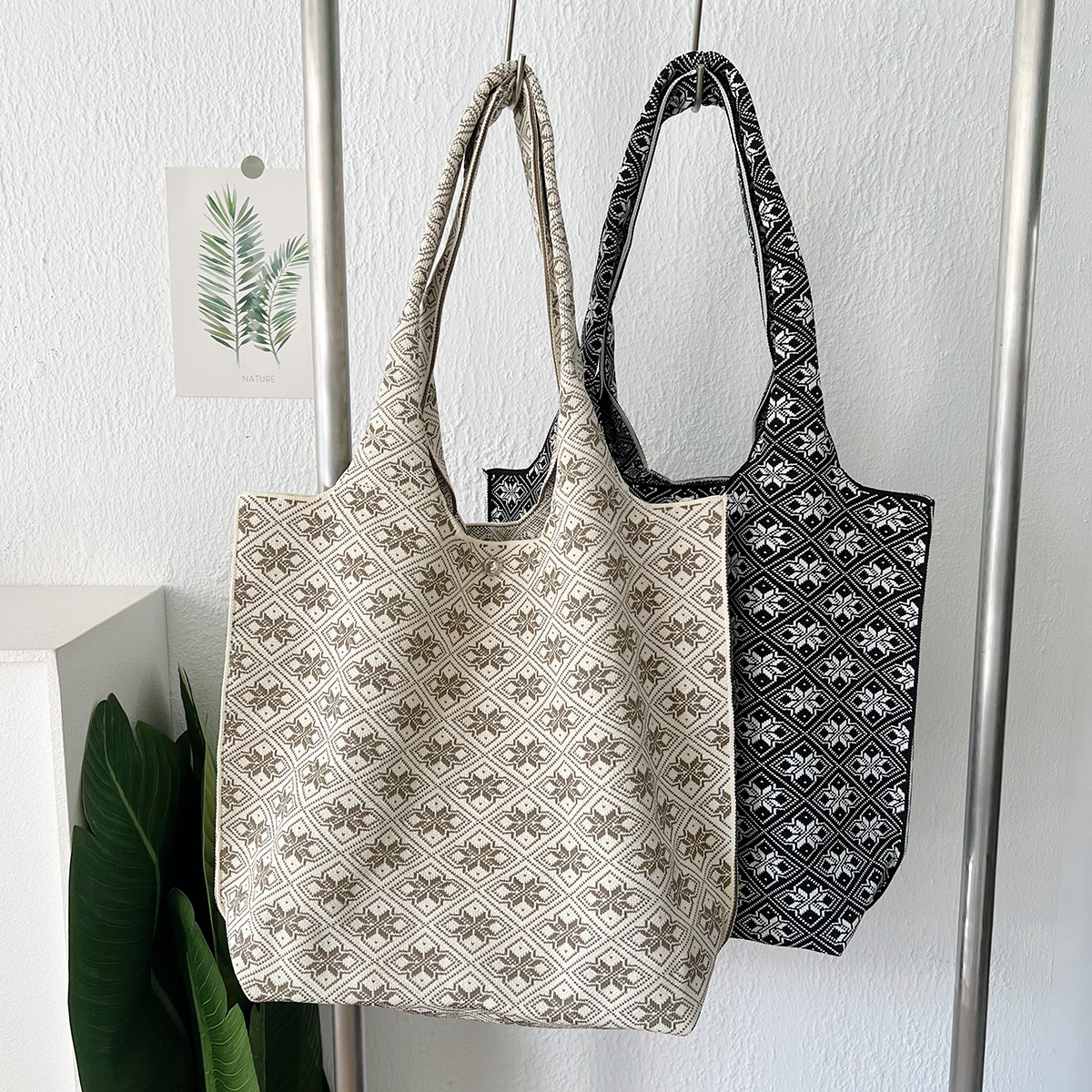 Luxury bag designer bag Niche Design Fashion Trend Large Capacity Tote Bag for Women Spring Summer New Versatile Commuting Handbag