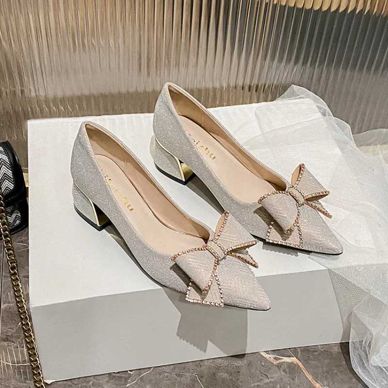2025 Spring New Pointed Toe Crystal Butterfly-knot Shoes for Women Pumps Ladies Med Heel Luxury Dress Party Wedding Shoes Female W250814