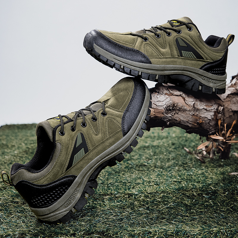 2025 Couple's Mountaineering Waterproof Durable Hiking Anti-slip Outdoor Breathable Comfortable Shoes
