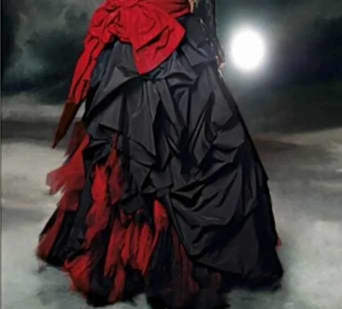 Red and Black Gothic Wedding Dresses Sweetheart Bow Lace Draped Taffeta Vintage Bridal Gowns vestido de noiva Custom