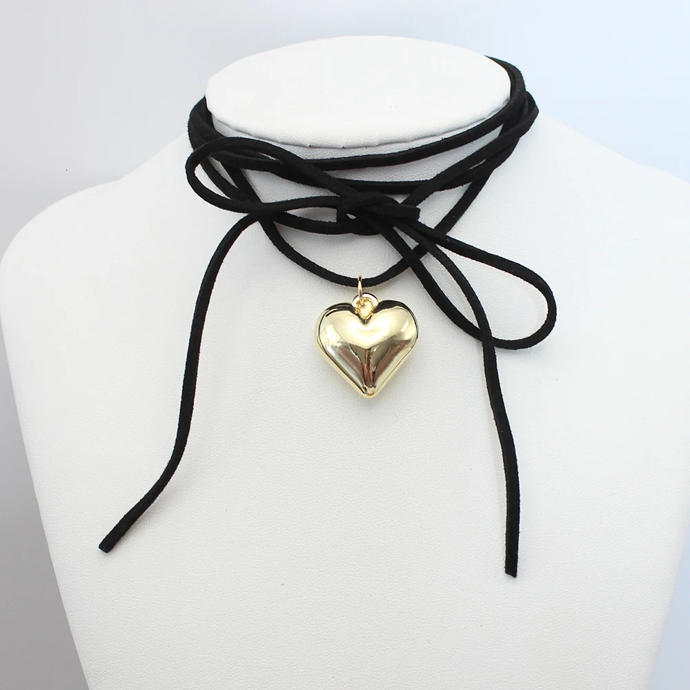 Trend Goth Black Velvet Big Heart Pendant Choker Necklace for Women Elegant Weave Knotted Bowknot Adjustable Chain Jewelry 250812