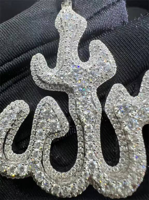 VVS Moissanite Sterling Sier Pendant Custom OEM/ODM Dia Pendants Necklace for Ladies