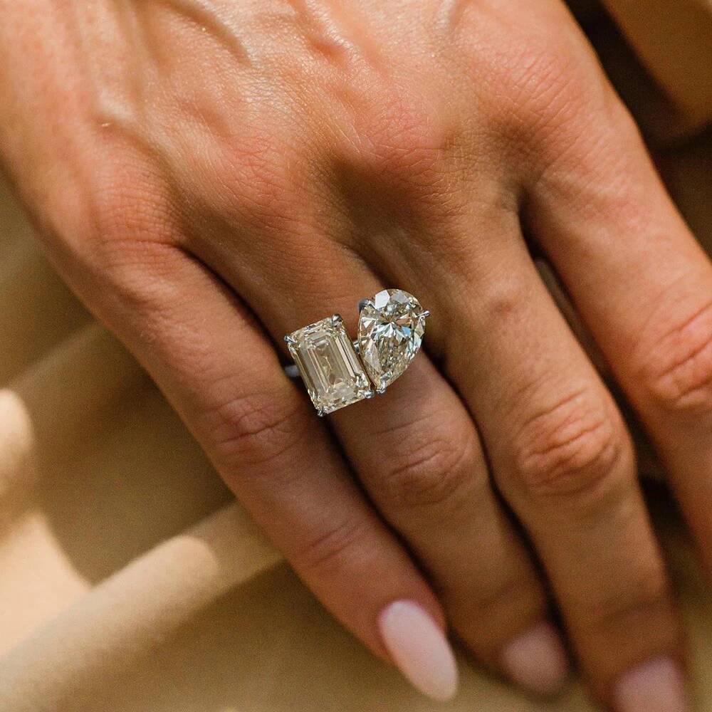 BXINY 4CTTW Emerald Pear Cut Moissanite Rings 925 Sterling Silver for Women 2-Stone Lab Diamond Wedding Band Gift Fine Jewelry