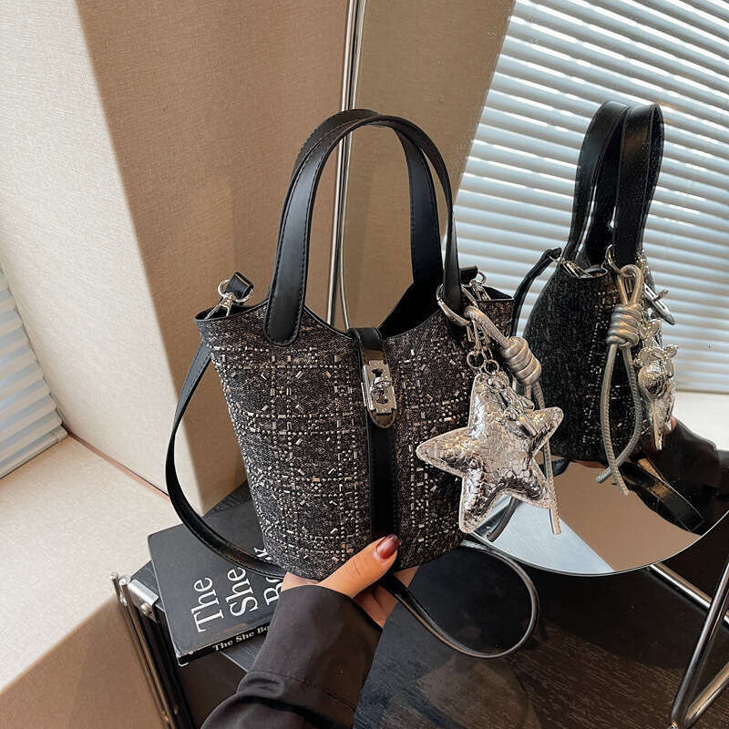 Bucket Niche Denim for Women Korean Style Rhinestone Sequin Versatile Handbag with Inlaid Diamonds Commuter Shoulder Bag