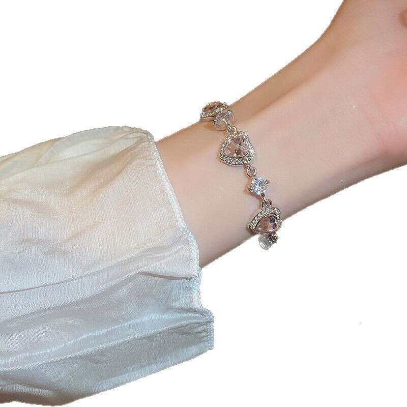 Metal Flower Bracelet for Women, Niche High-End Simple Versatile Fashion Light Jewelry Accessory