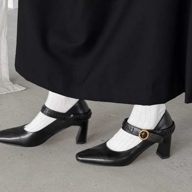 2025 new designer retro square toe thick heel genuine leather women's straight strap Mary Jane shoes