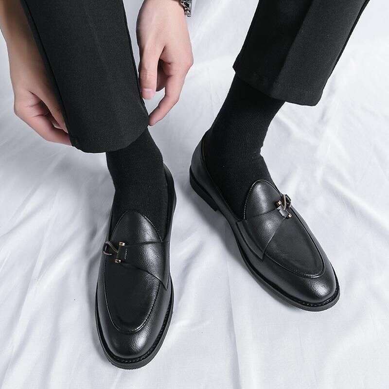 Men's In Plus Size, New Casual Leather Shoes, Fashionable Foot Covers, Loafers, Korean Version, Pointed Hairstyle,