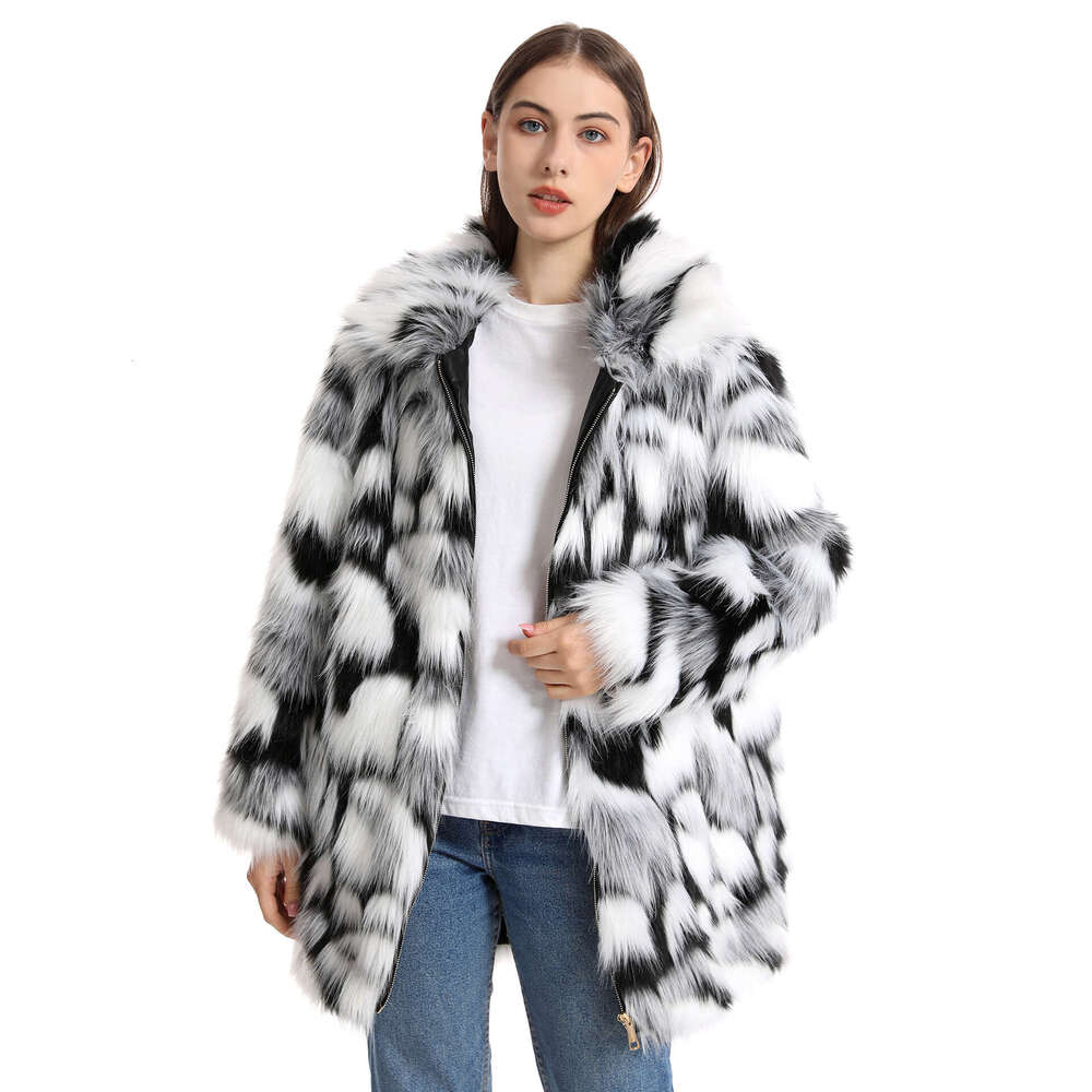 High Quality Fur & Faux Fur Coat 2025 New Winter Warm Women Fur Coat Fashion Temperament Imitation Fox Fur Women Fur Coat