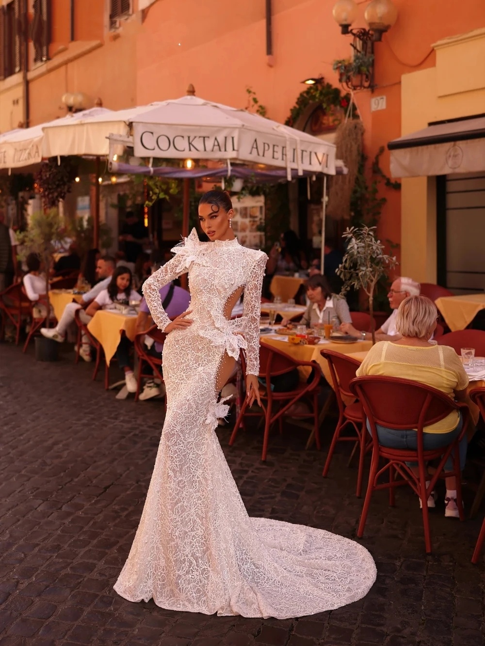 Fashion Wedding Dresses High Neck Pearls Lace Bridal Gowns Illusion Long Length SeeThrough Mermaid Customized Vestidos De Novia Plus Size