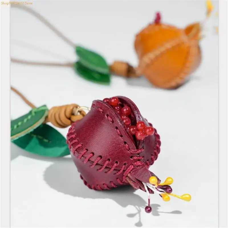 76HE Stur Leather Pomegranate Adornment Fashionable Leather Pomegranate Pendant with Rich for Individuals Y250815