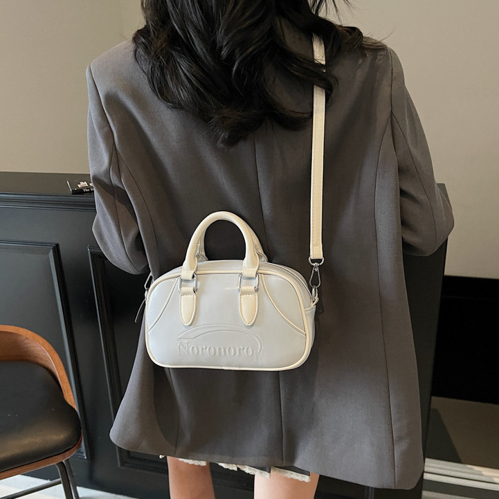 Retro Fashion Temperament Women's Handbag Free Shipping Designer's New Embossed Letter Small Square Bag Luxurious Personalized Single Should