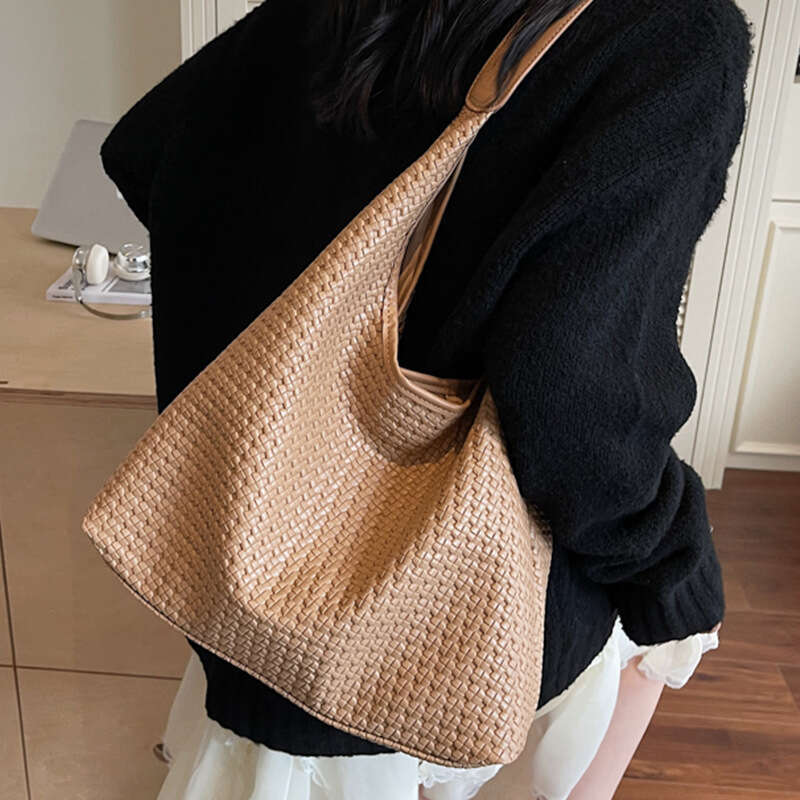 Woven Fashion Tote Korean Designer Bags Style Office Commute Underarm 2025 New Luxury Large Capacity Shoulder Bag for Women