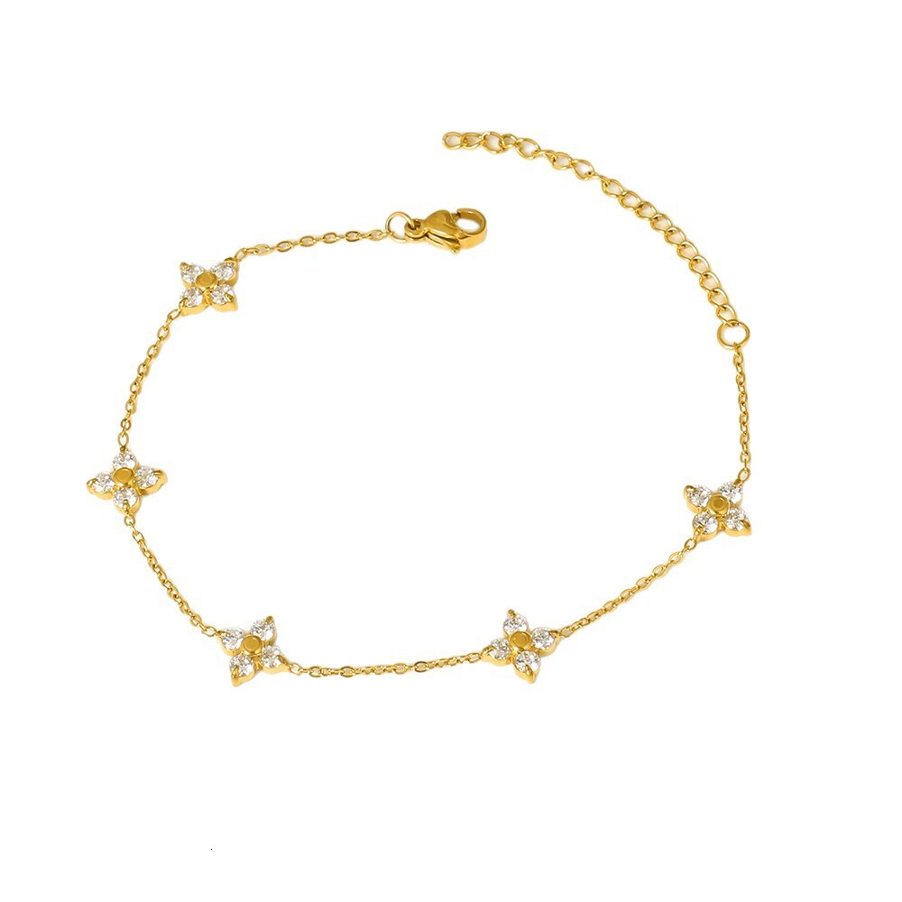 Japanese and Korean Lucky Four-Leaf Clover Star Bracelet for Women, Light Niche Design, High-End Feel, Non-Fading, Stackable Jewelry Jewelry for Women