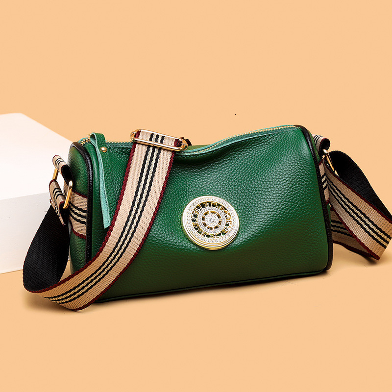 Autumn New Women's Shoulder Bag Leather New Fashion Shoulder Crossbody Bag Wide Shoulder Strap Women's Crossbody Bag Autumn New Designer Bag