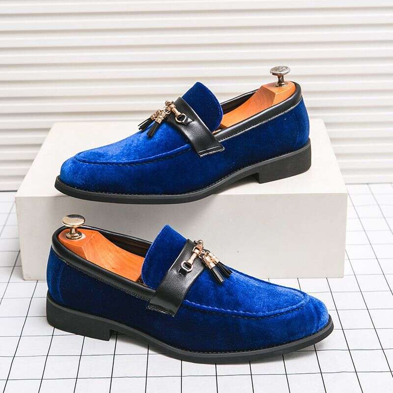 Large Size Loafers With British Style Suede, Soft Comfortable Beanie Shoes, Fashionable And Casual, One Foot Business