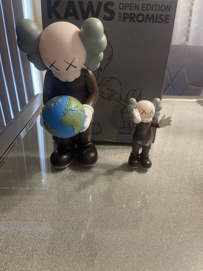 Limited Edition Hand Decorated Anime Hot Selg Figurines Perfect Movie Gift with Multiple Versions Available