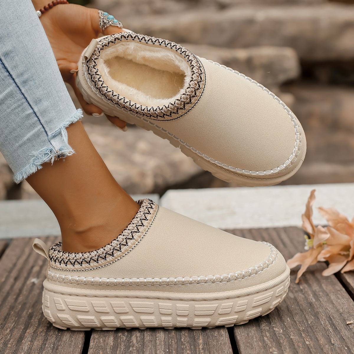 Fashion Round Toe Lace Trim Chunky Sole Snow Boots 2025 New Design Ankle Height Plush Fleece Lined Warm Womens Winter Shoes Free Shipping