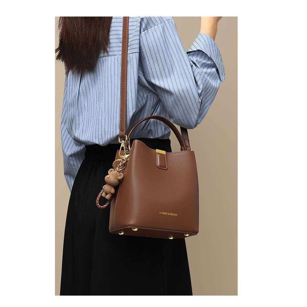 Viney 2025 New Women's Leather Crossbody Bucket Bag Hand-Held Summer High-End Feeling Single Shoulder