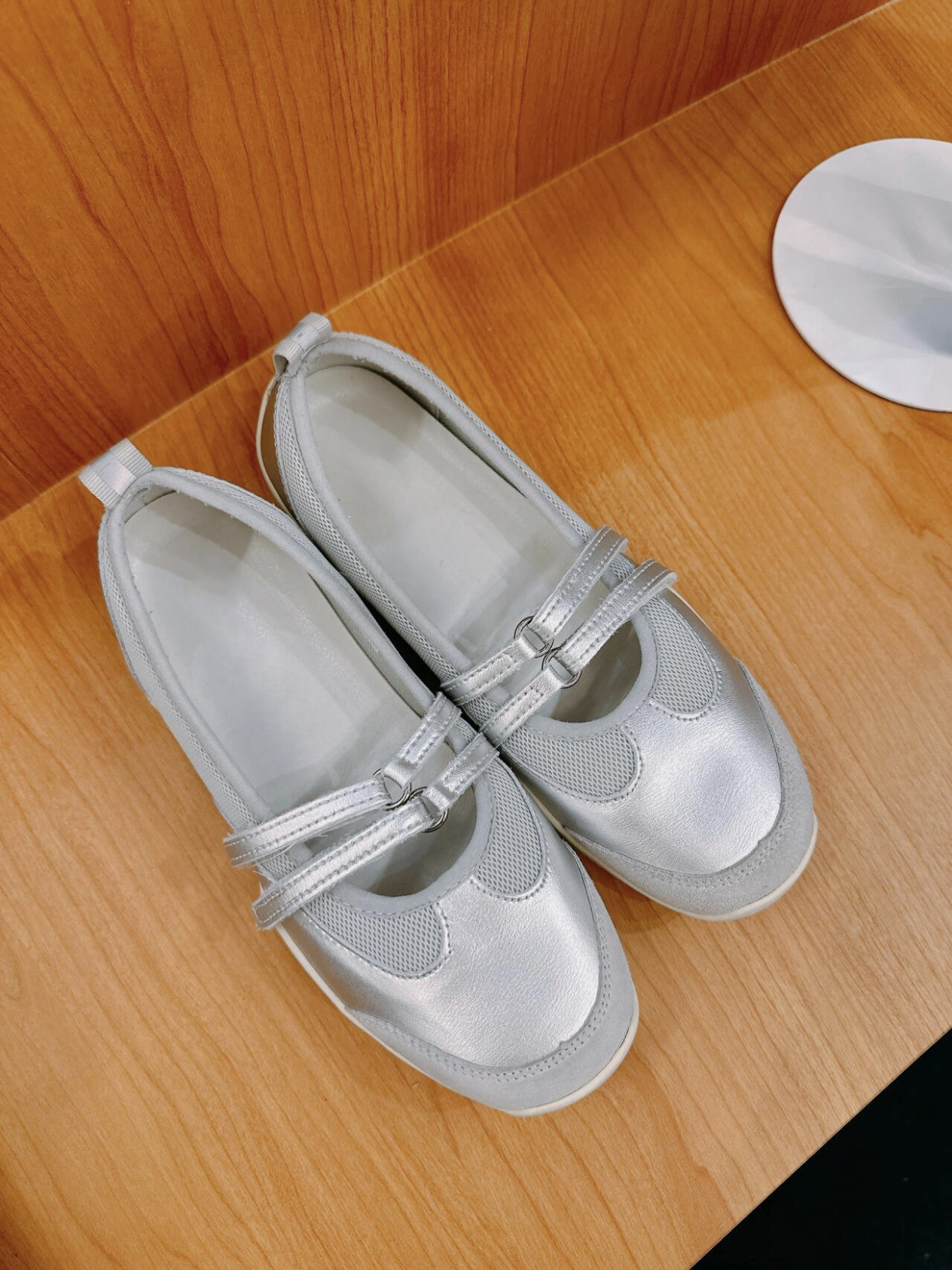 2025 new designer Mary Jane women's casual thick soled flat shoes, sports ballet flat shoes