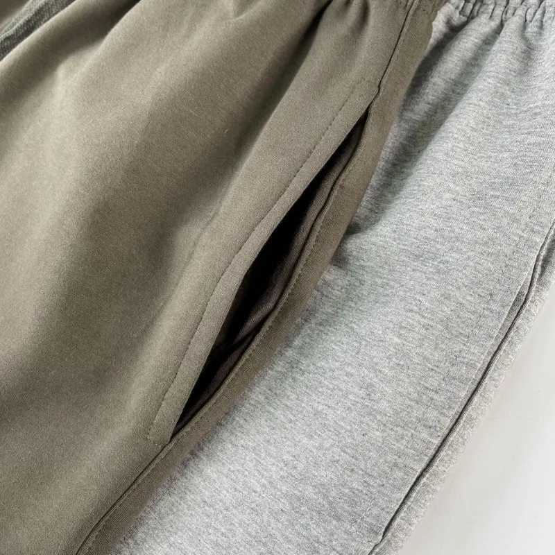 FW24 Trendy Brand Double Line Mens Terry Shorts Classic Design Arch Print Letter Shorts High Street Couple Loose Casual Shorts Y250814