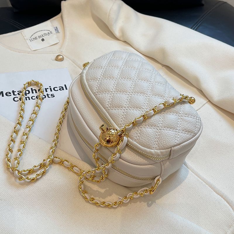 High-Quality Texture for Women, Ins Niche 2025 New Fashion Summer Quilted Chain Crossbody Small Square Bag