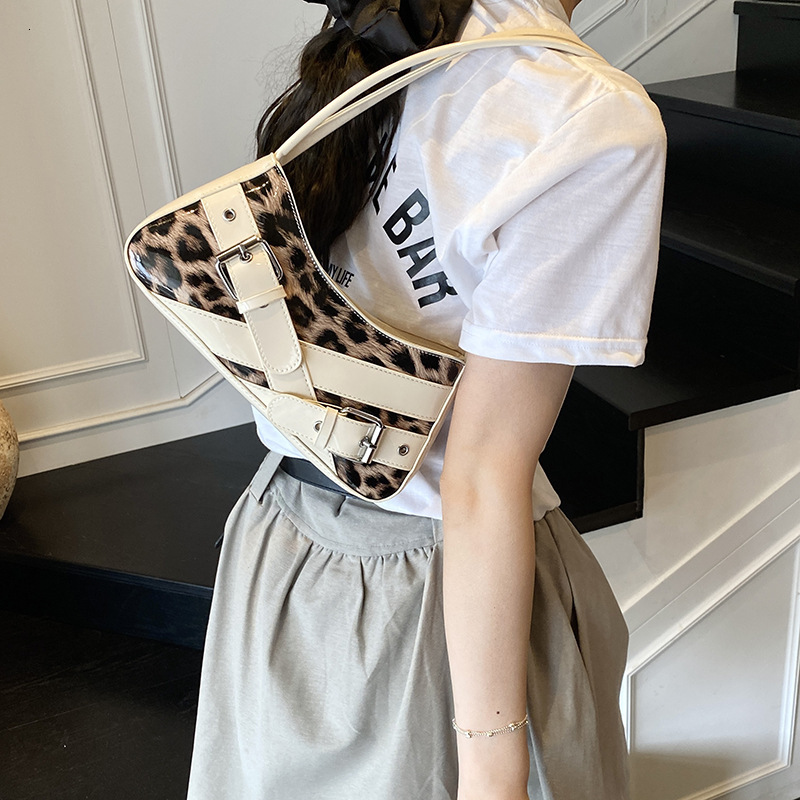 2025 Autumn New Women's Shoulder Bag Fashion Retro Spicy Girl Style Women's Armpit Bag New Niche Leopard Print Women's Handbag Autumn N