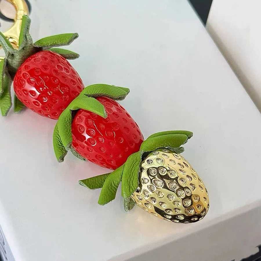 Berry Raspberry Blackberry Tomato Cowhide Bag Charm for Womens Bags Fashion Decoration Pendant Hanging Bag Accessories Y250815