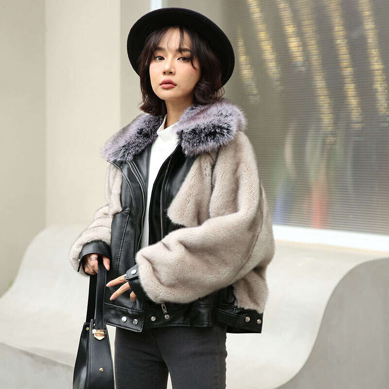 Winter new style fox-like fur coat with a fur collar, women's loose Korean-style faux mink fur coat