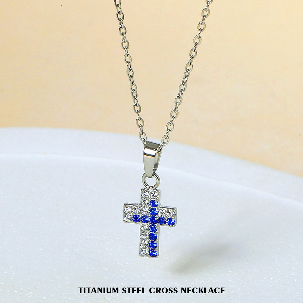 Stainless American Cross Mini Heart Pendant Light High-end Titanium Steel Necklace for Women Non-fading Jewelry for Women