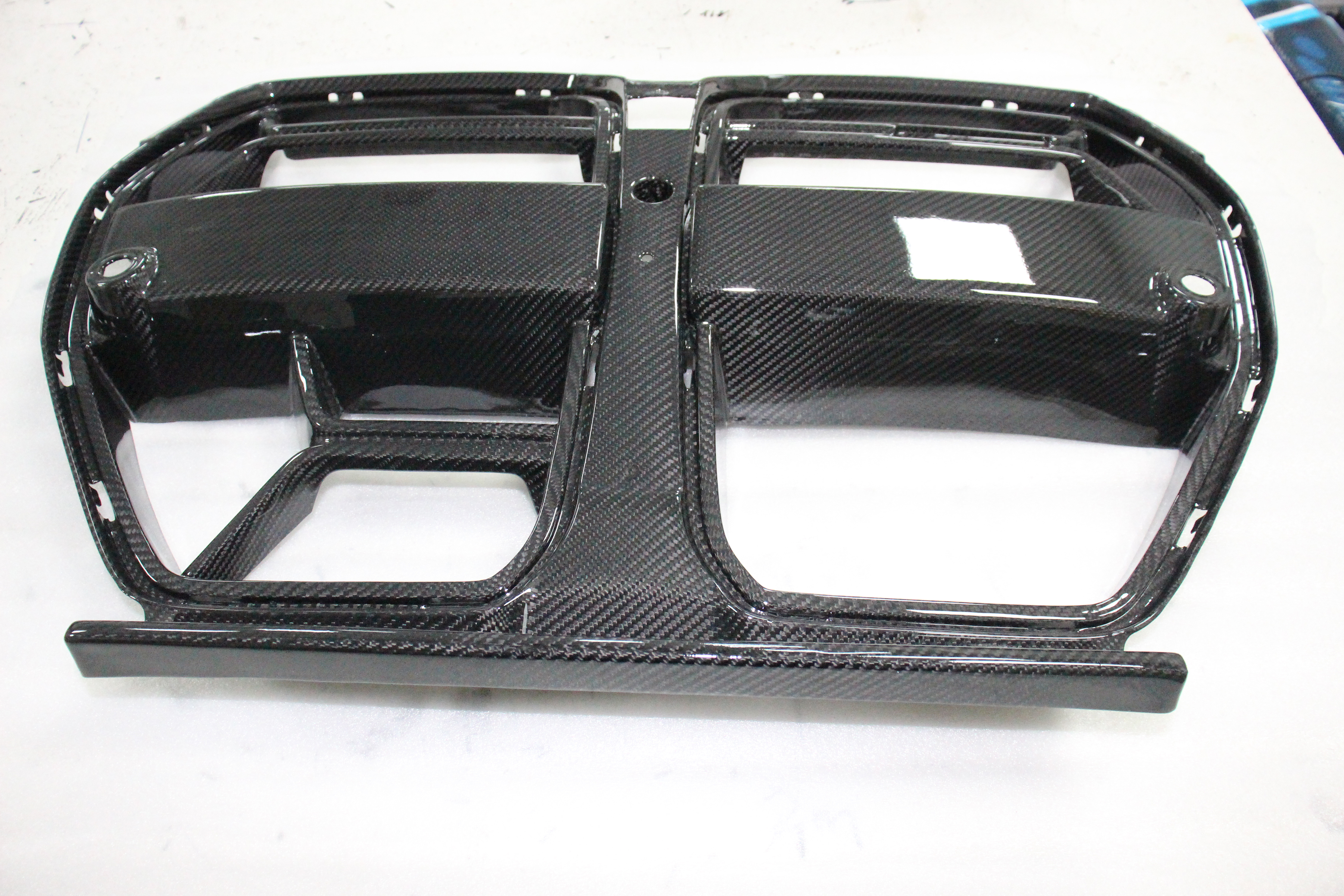 Dry Carbon Fiber Grille For BMW M3 G80 M4 G82 Front Bumper Grill Auto Racing Grid With acc Dry Carbon 2021-2023 CSL