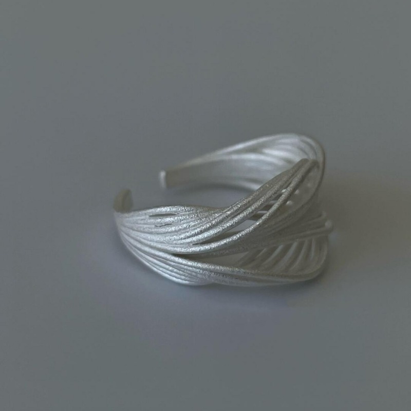 Stack Your Style: Minimalistic Artisanal Three-tiered Crossover Ring Collection from Premium S925 Material