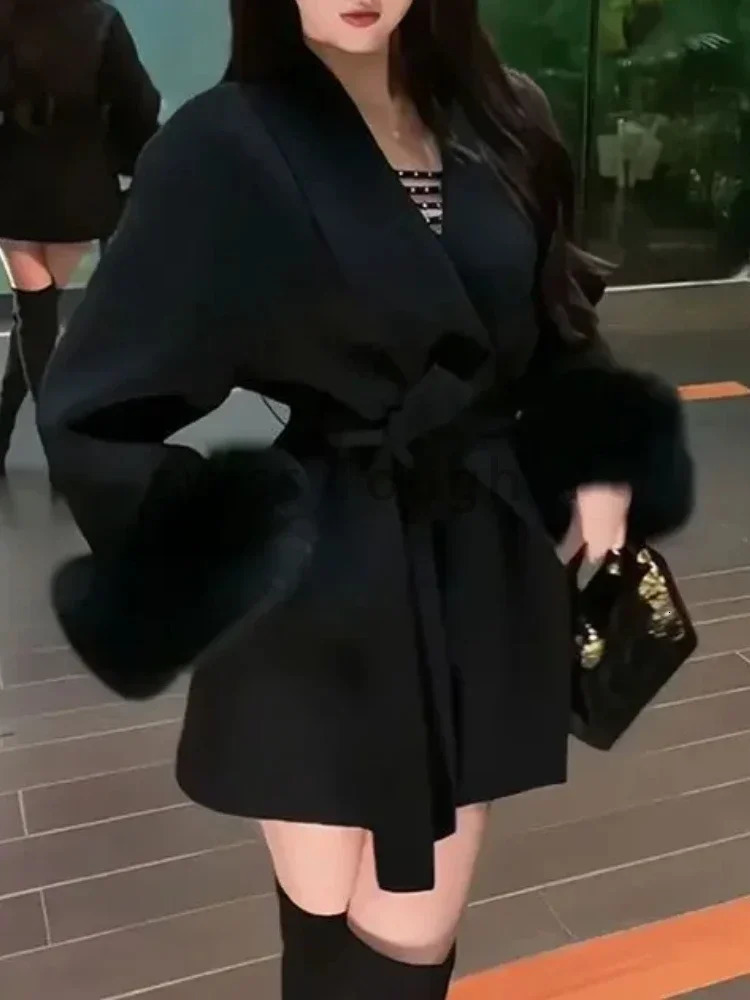 Korean Fashion Black Strapped Woolen Coat Women Clothing Winter Elegant Loose Premium Splicing Hairy Sleeve Warm Coats 250811