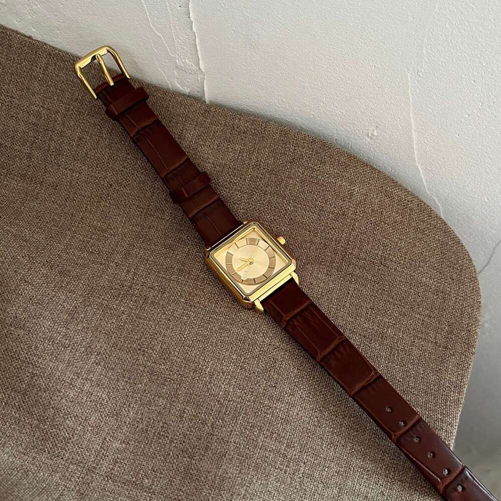 Simple Fashionable High-end Niche Compact Designer Elegant Square Small for Women Dial Women's Watch