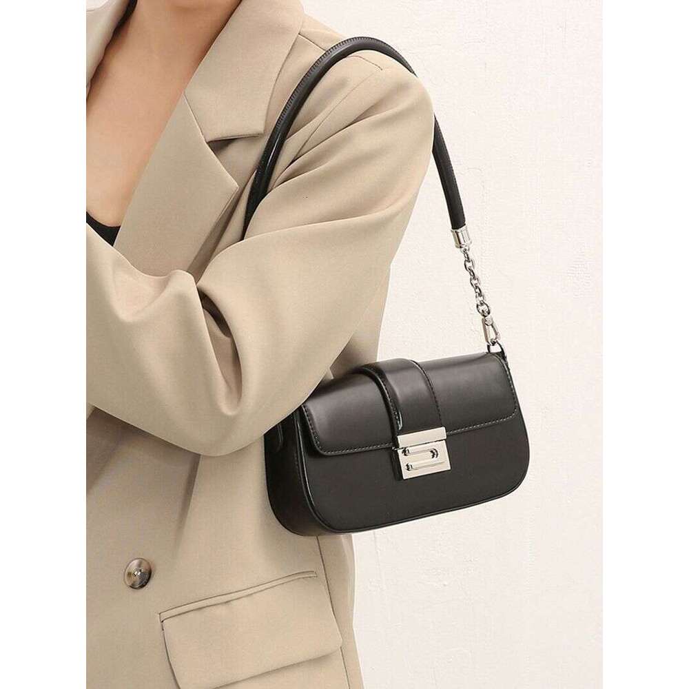 Niche Women's Underarm 2025 Spring And Summer New High-End Light Shoulder Bag Long Stick Chain Multifunctional Crossbody Fashion Hundreds