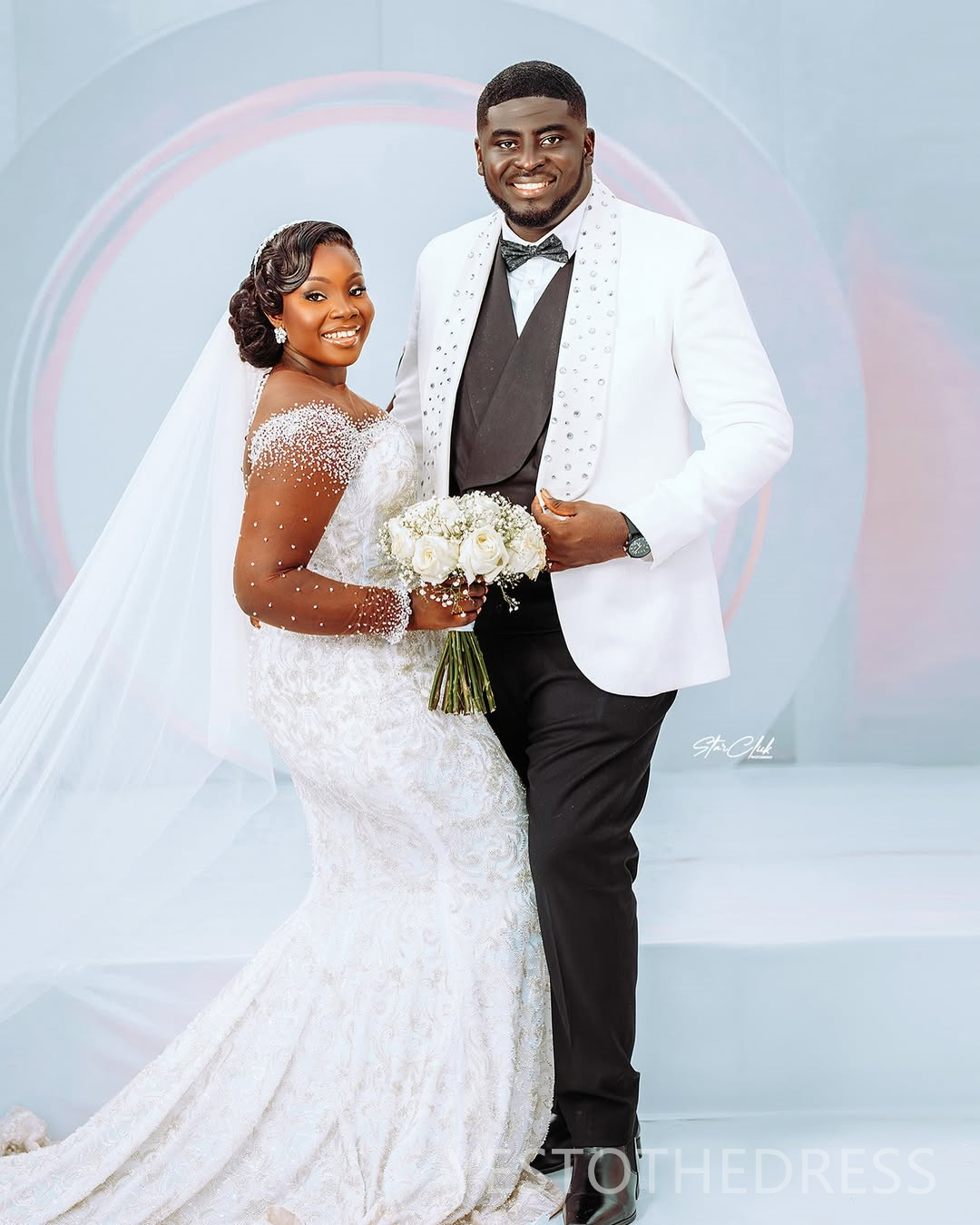 2025 Plus Size African Wedding Dress Bridal Gowns For Bride Sheer Neck Long Sleeves Appliqued Lace Beaded Pearls Illusion Wedding Gowns For Black Wome