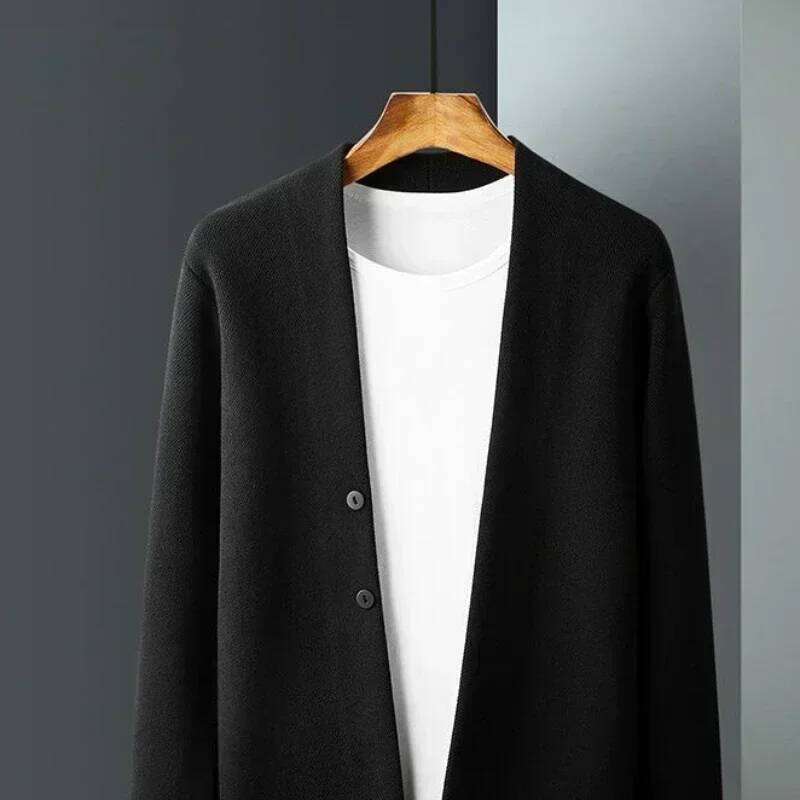 Designer Clothing 2025 Man Clothes Solid Color Business Black Knitted Sweaters For Men Cardigan Plain Over Fit Knit Long Sleeve 100% Knitwears Mode Ol
