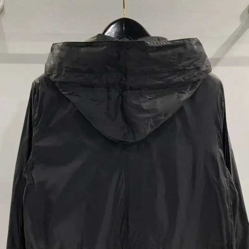 2023 HKSH Spring Summer Mens Tide Dark Trench Hooded Windbreaker Casual Thin Zipper Loose Side Sewn Pockets Solid Color Coats W250815