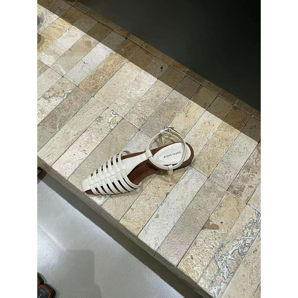 Niche Woven Hollow Toe Pig Cage Sandals Tote for Women Summer Dress Flat Beach Roman Shoes